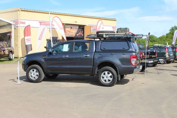 Commercial Hardtop für Ford Ranger '12-> 2AB, Doka, flach, seitl. Alu-Klappen