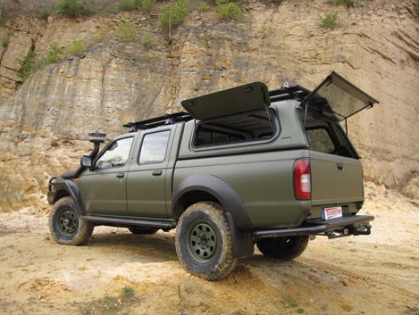 Commercial Hardtop für Isuzu D-Max, '06/12->, Doka, flach, seitl. Aluklappen