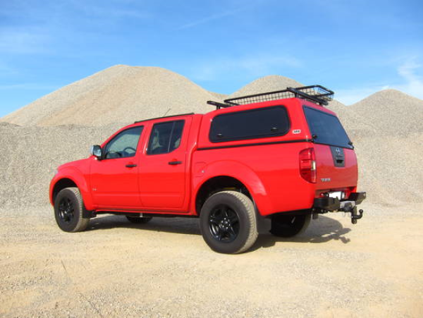 Commercial Hardtop für Nissan Navara D40 ab '05 Doka flach seitl. Aluklappen