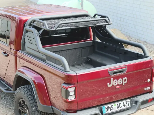 Schwarzer Überrollbügel mit Gepäckkorb Jeep Gladiator JT